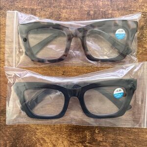 NWT set of reading glasses with anti blue light +2.50